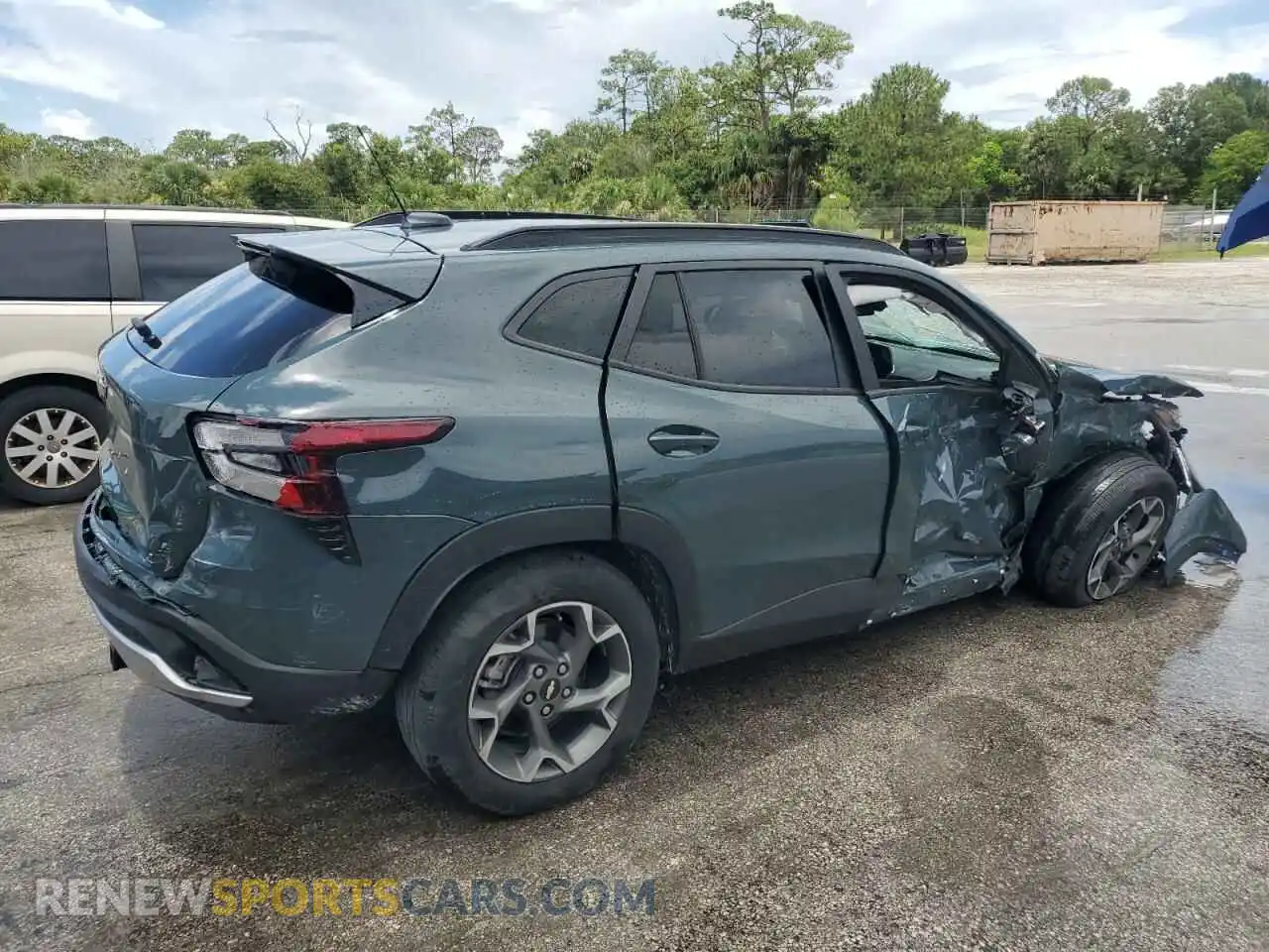 3 fotografías del automóvil dañado KL77LHEP1SC028687 CHEVROLET TRAX 2025