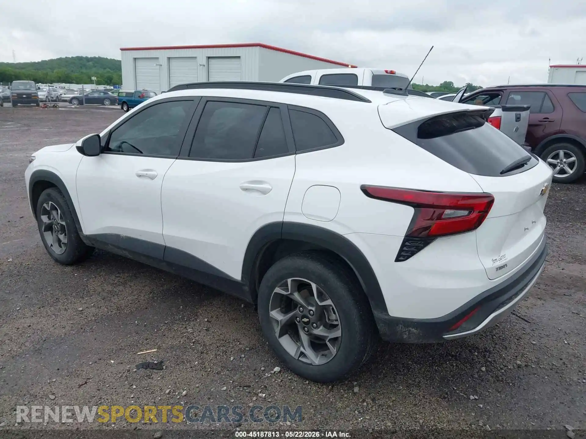 3 Photograph of a damaged car KL77LHEP1SC061561 CHEVROLET TRAX 2025