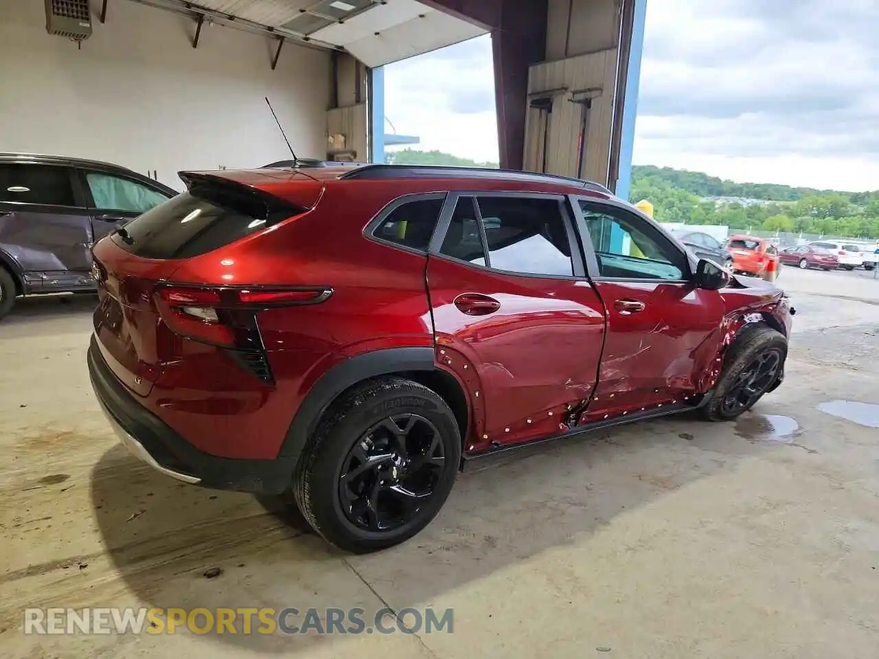 3 Photograph of a damaged car KL77LHEP1SC173471 CHEVROLET TRAX 2025