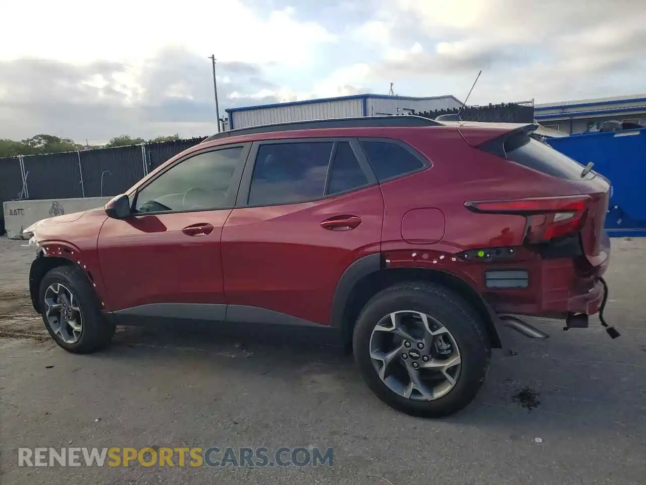 2 fotografías del automóvil dañado KL77LHEP1SC187306 CHEVROLET TRAX 2025