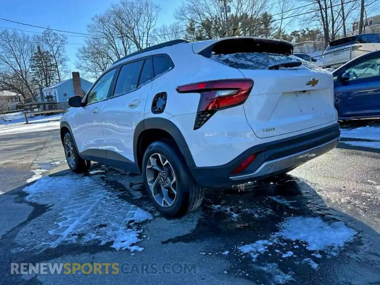 2 Photograph of a damaged car KL77LHEP1SC230560 CHEVROLET TRAX 2025