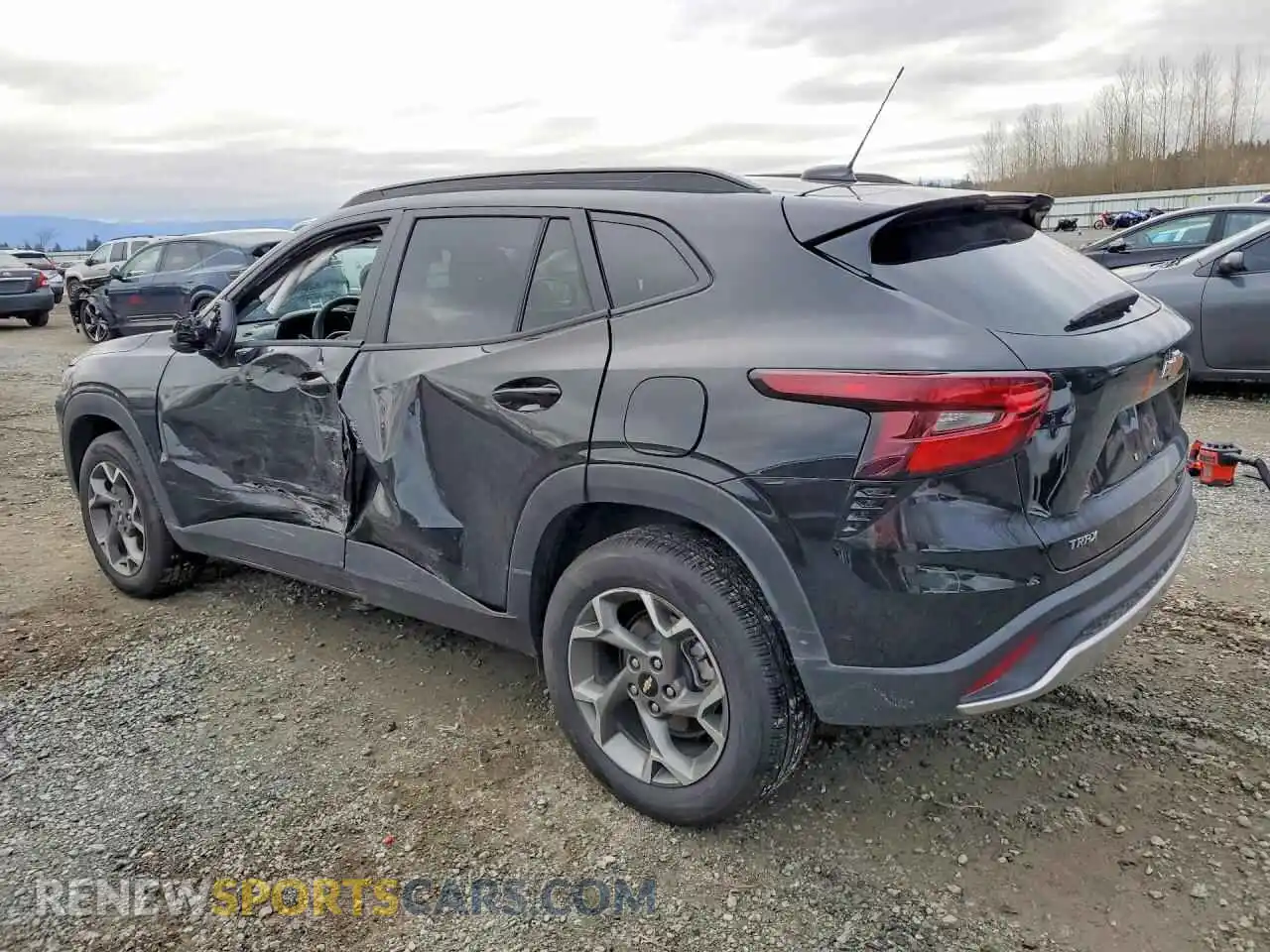 2 Photograph of a damaged car KL77LHEP1SC261484 CHEVROLET TRAX 2025