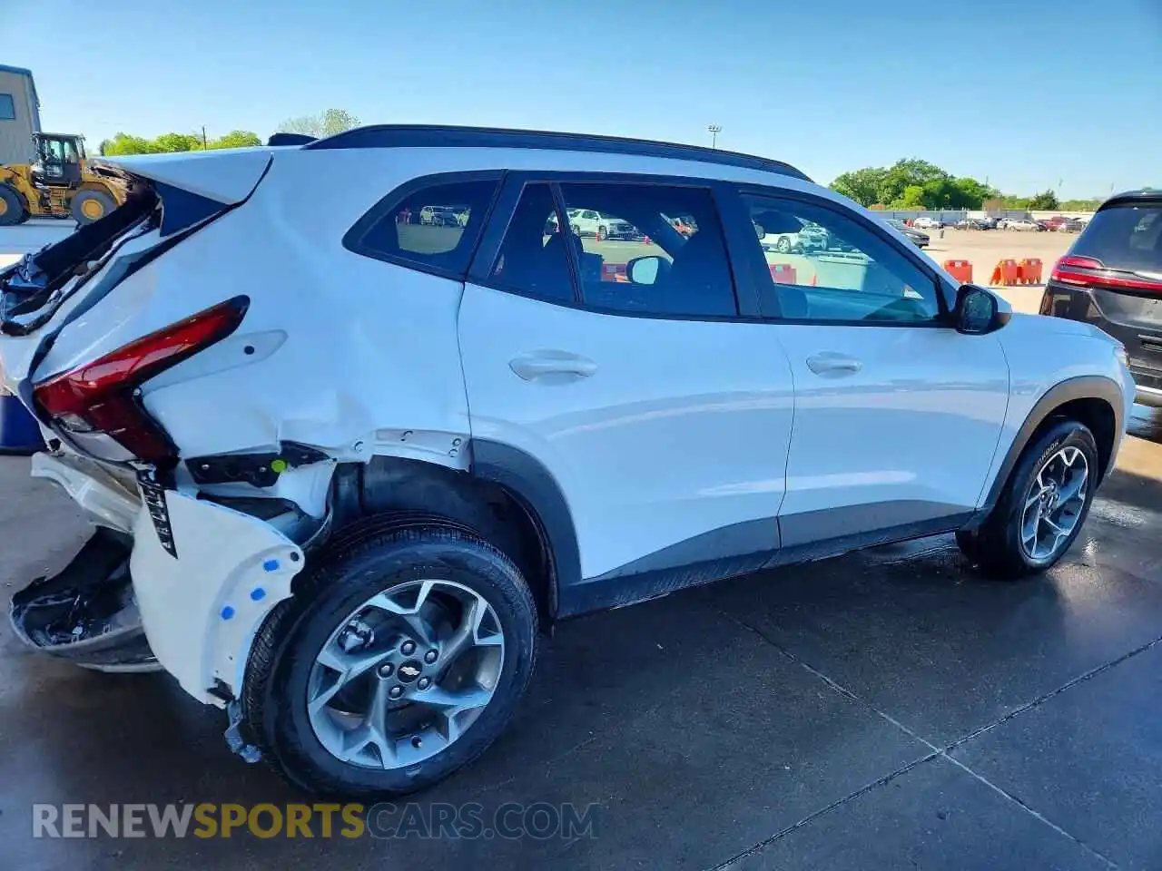 3 Photograph of a damaged car KL77LHEP1SC271822 CHEVROLET TRAX 2025