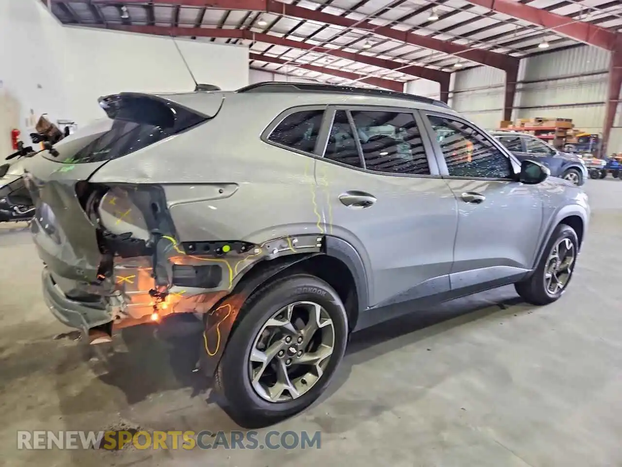 3 fotografías del automóvil dañado KL77LHEP1SC286286 CHEVROLET TRAX 2025