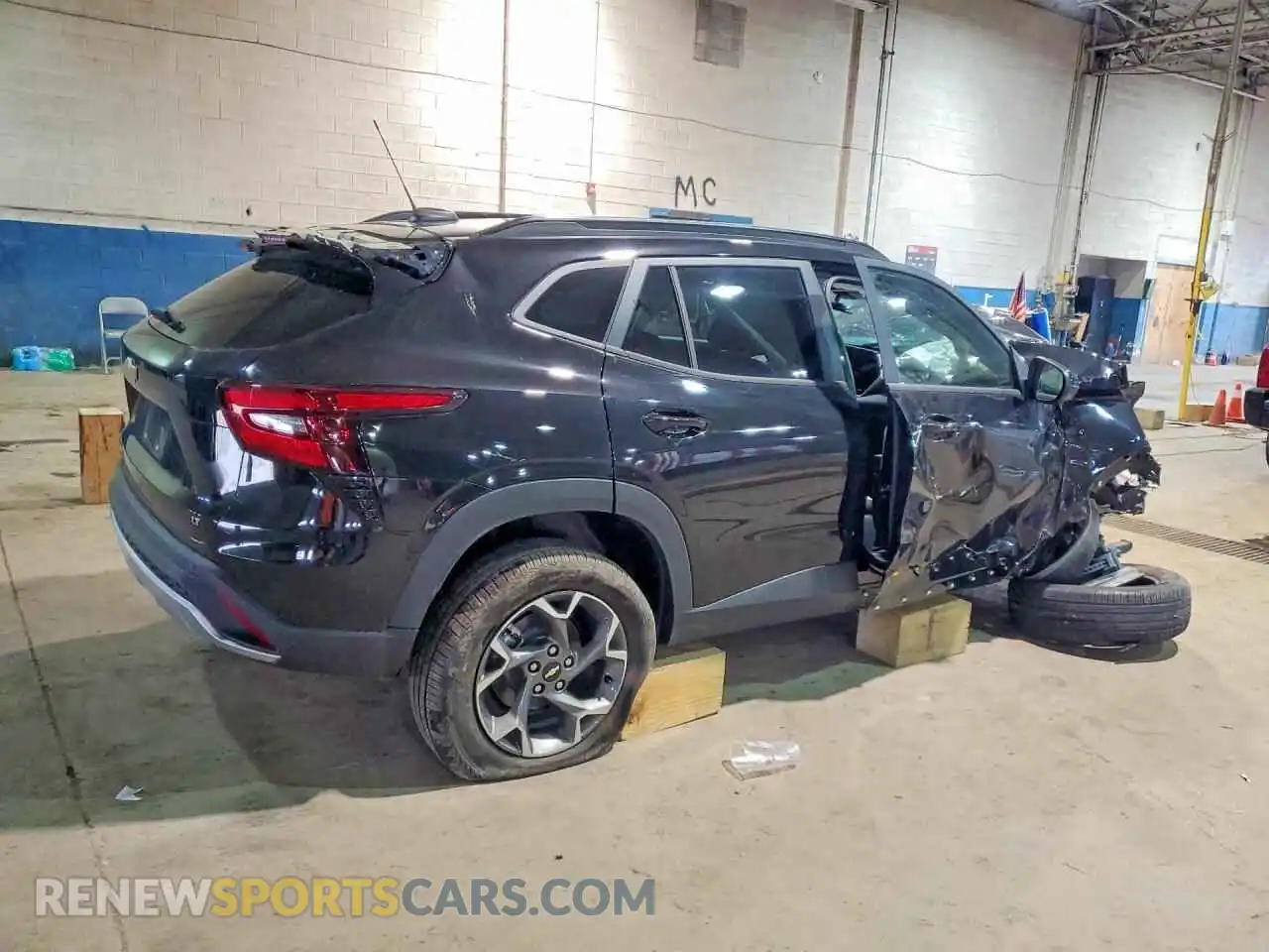 3 Photograph of a damaged car KL77LHEP1SC296459 CHEVROLET TRAX 2025