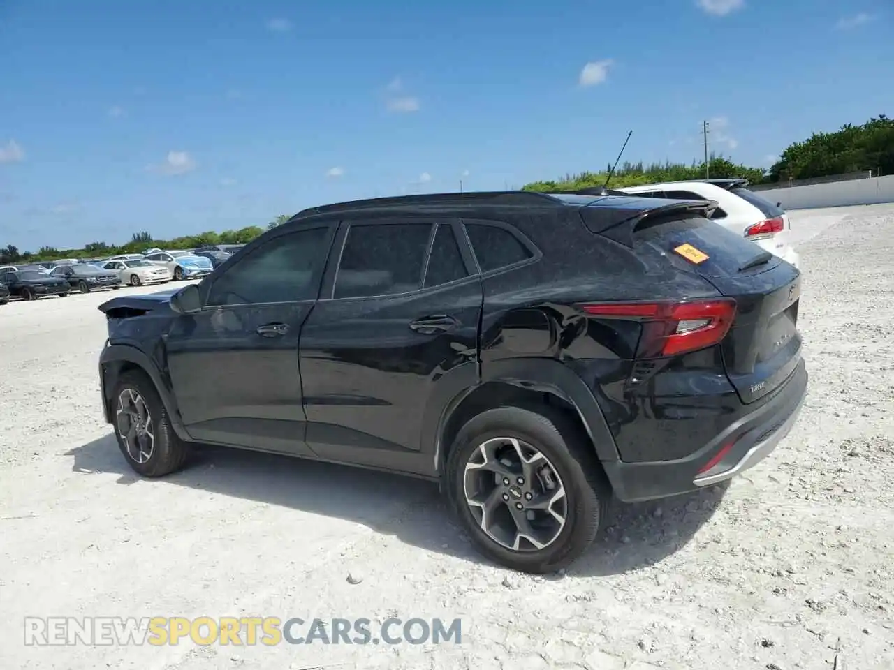 2 Photograph of a damaged car KL77LHEP2SC050486 CHEVROLET TRAX 2025