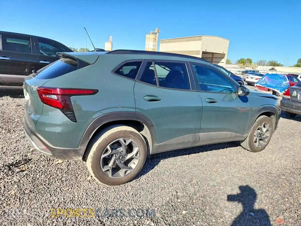 3 fotografías del automóvil dañado KL77LHEP2SC091183 CHEVROLET TRAX 2025