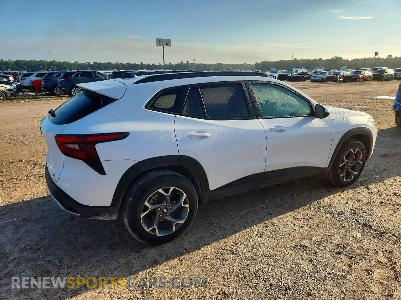 3 fotografías del automóvil dañado KL77LHEP2SC100187 CHEVROLET TRAX 2025
