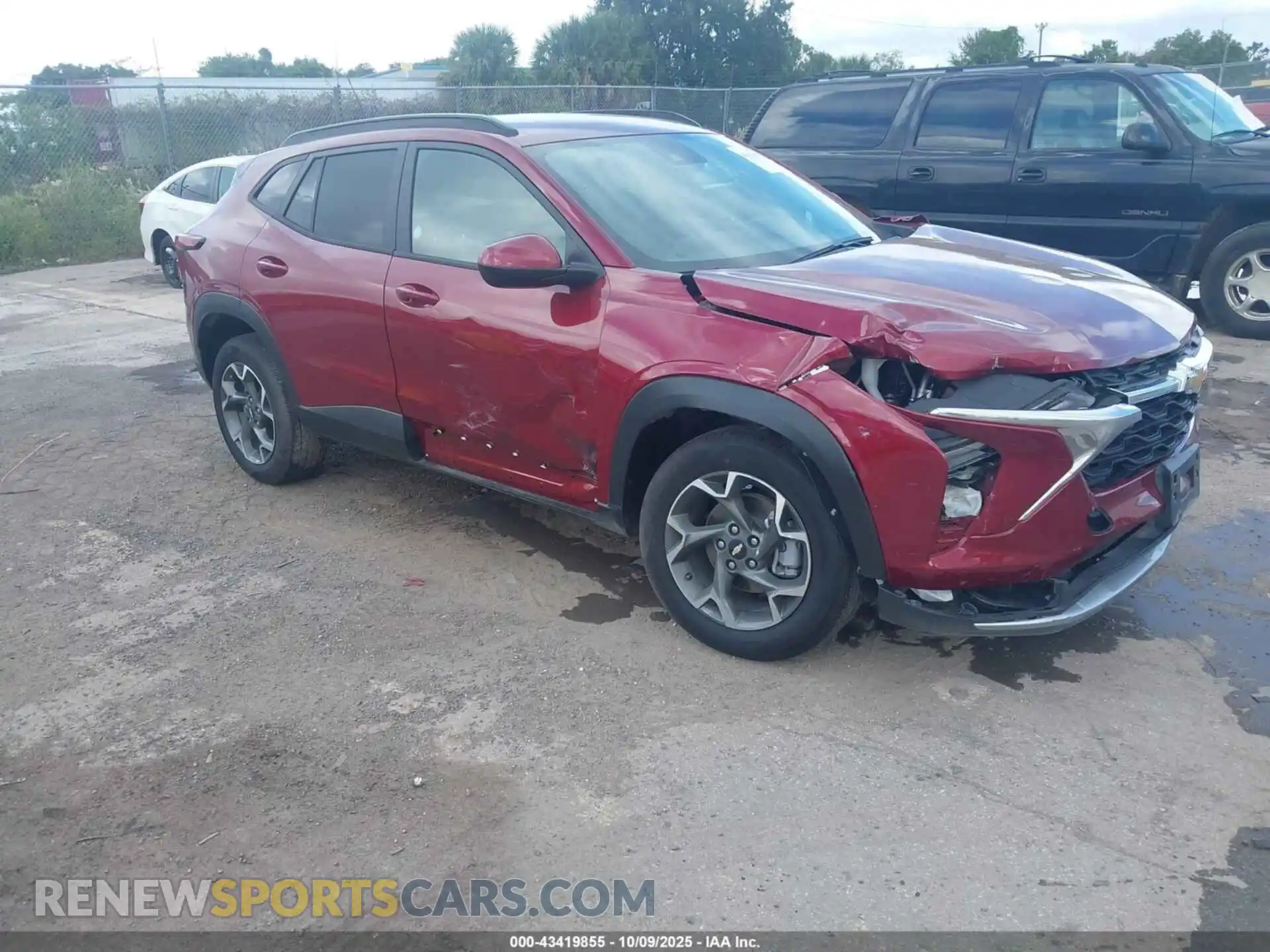 1 Фотография поврежденного автомобиля KL77LHEP2SC101937 CHEVROLET TRAX 2025