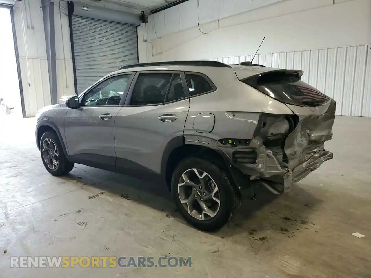 2 Photograph of a damaged car KL77LHEP2SC161703 CHEVROLET TRAX 2025