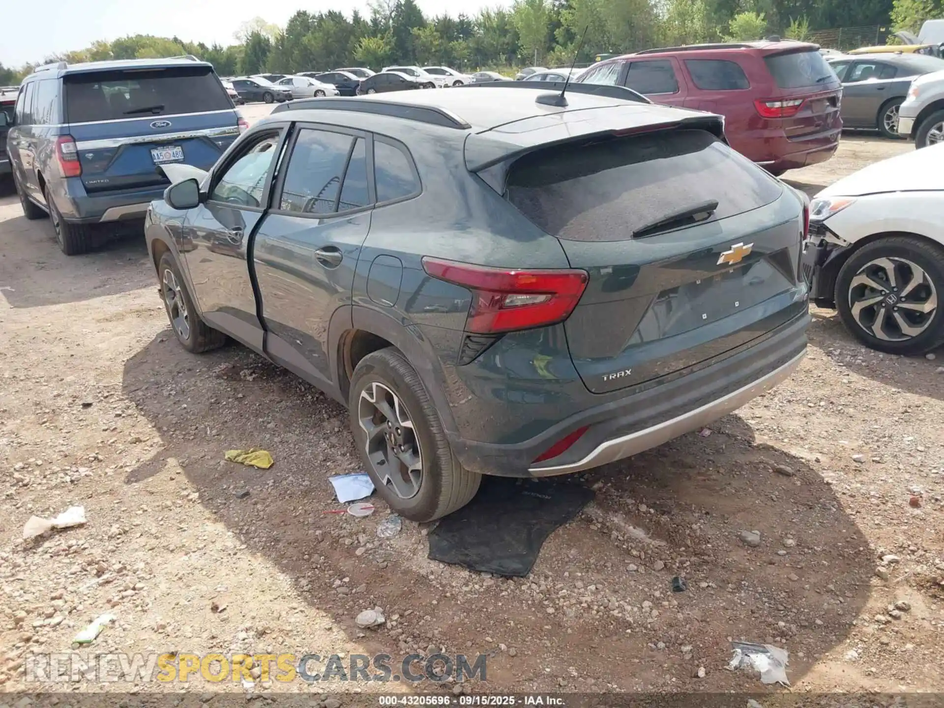 3 Photograph of a damaged car KL77LHEP2SC174676 CHEVROLET TRAX 2025