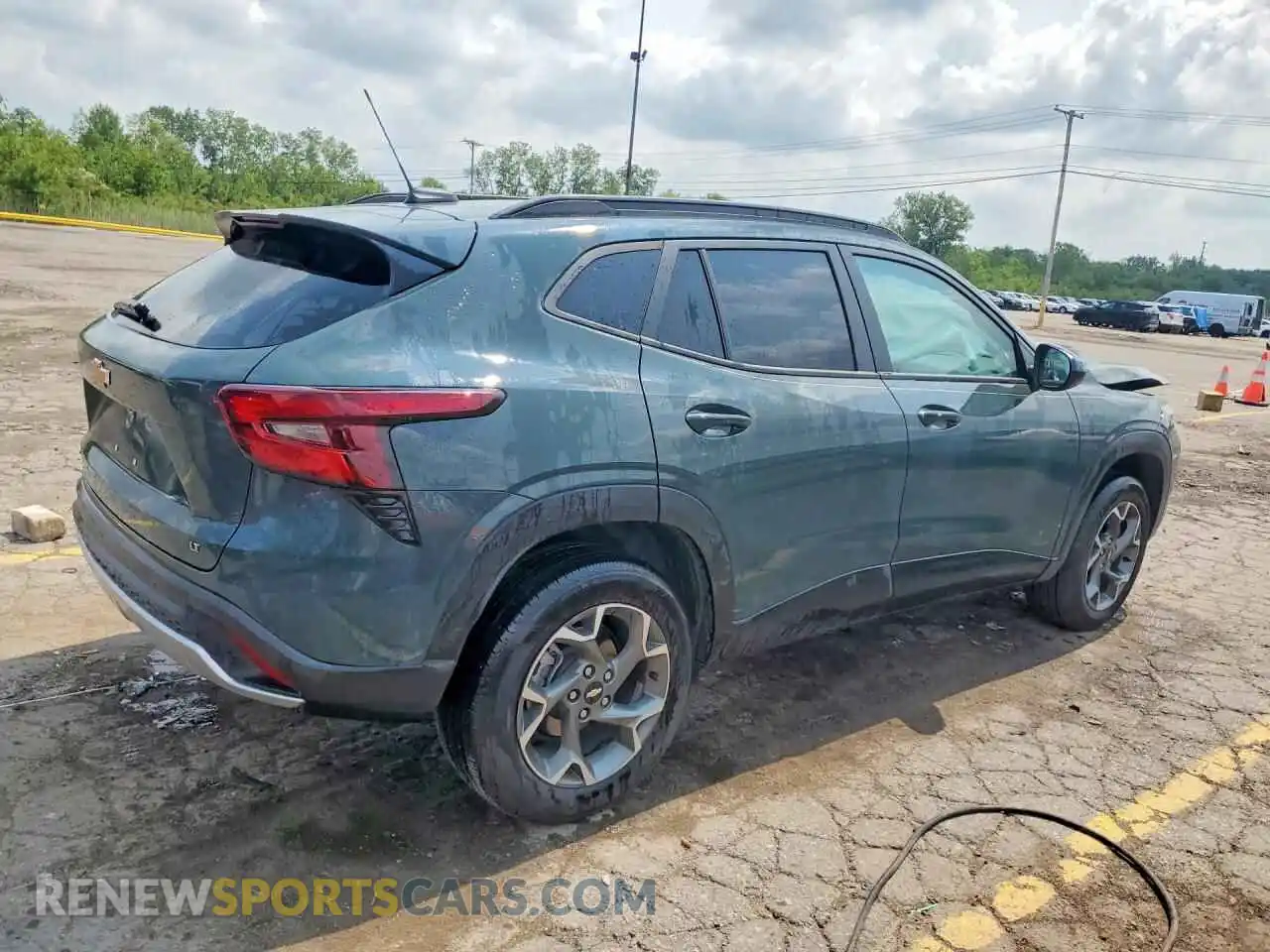 3 fotografías del automóvil dañado KL77LHEP2SC220250 CHEVROLET TRAX 2025