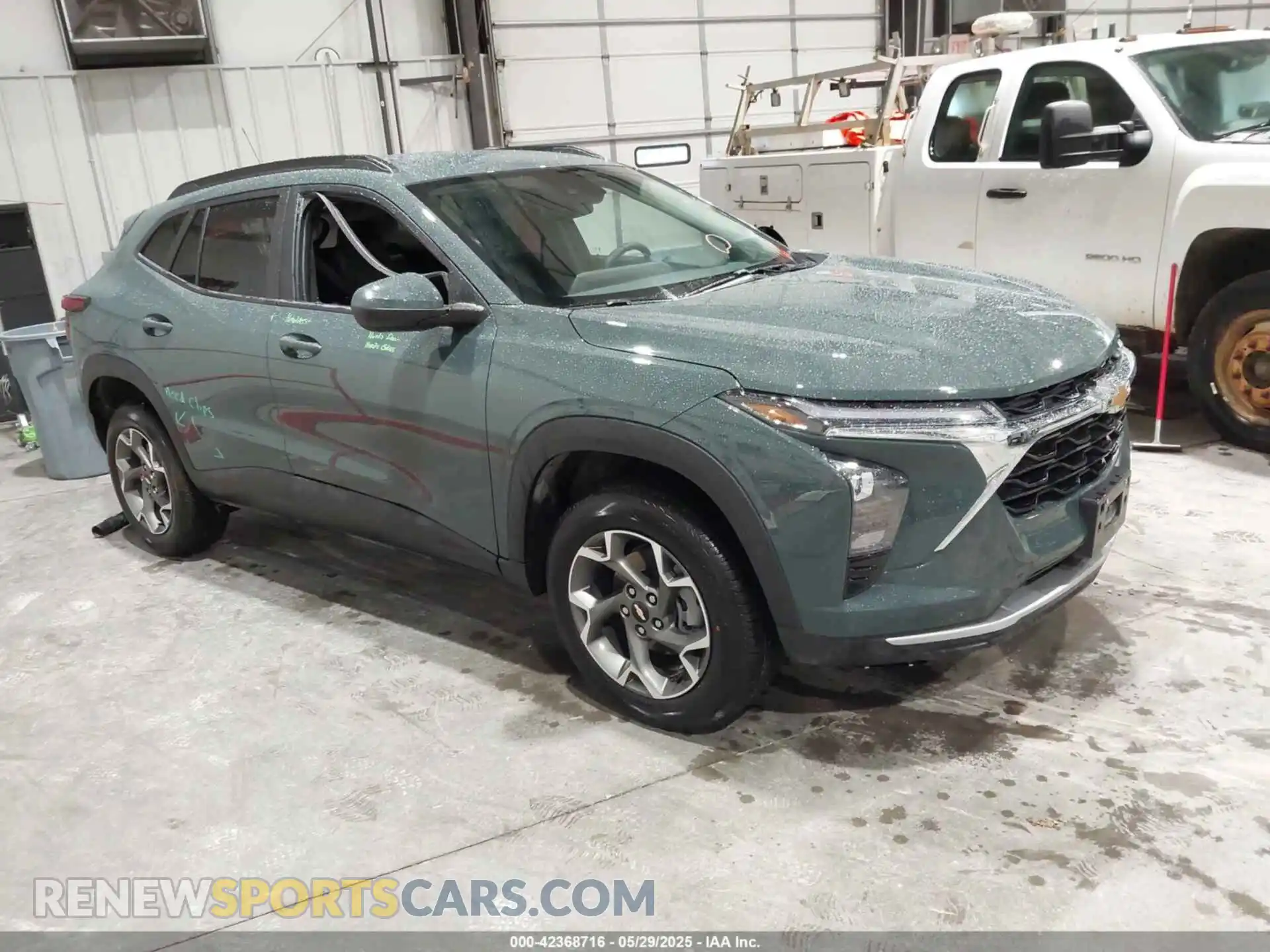 1 fotografías del automóvil dañado KL77LHEP2SC221818 CHEVROLET TRAX 2025