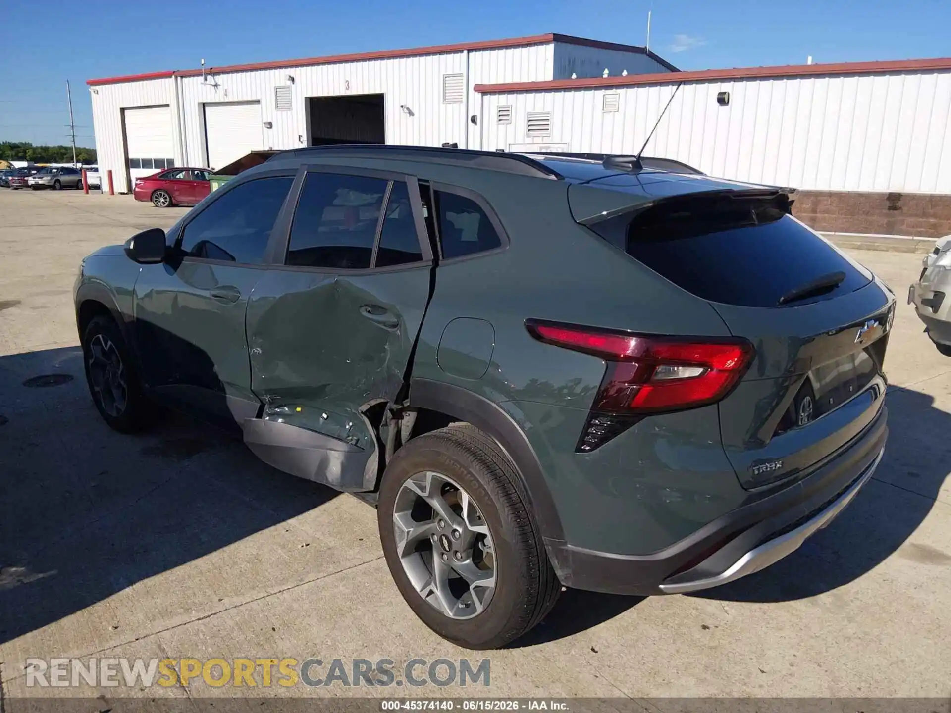 3 Фотография поврежденного автомобиля KL77LHEP2SC224119 CHEVROLET TRAX 2025