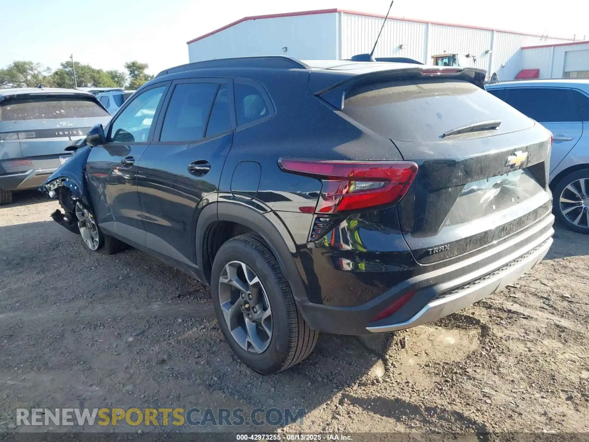 3 Photograph of a damaged car KL77LHEP2SC234388 CHEVROLET TRAX 2025
