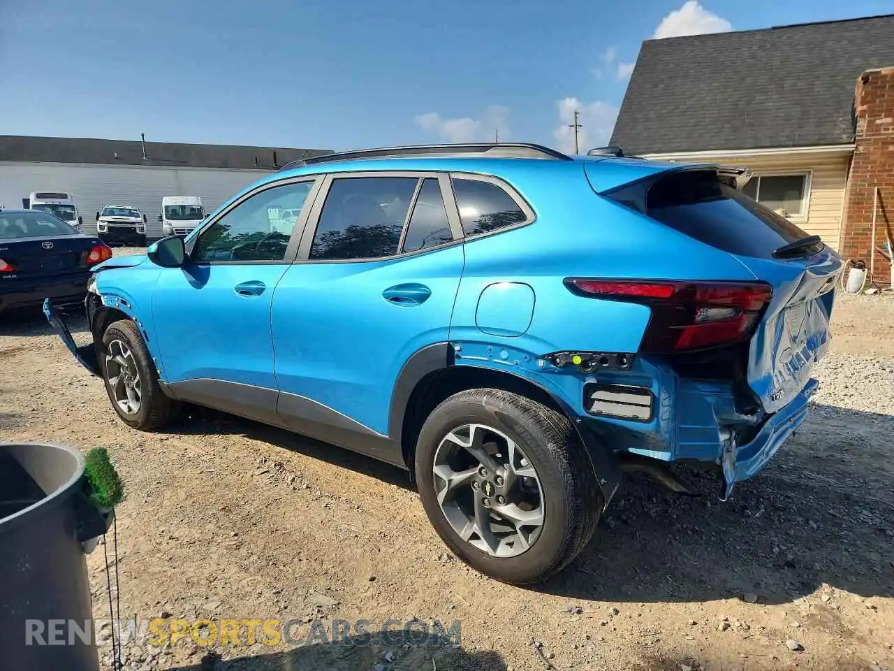 2 fotografías del automóvil dañado KL77LHEP3SC139113 CHEVROLET TRAX 2025