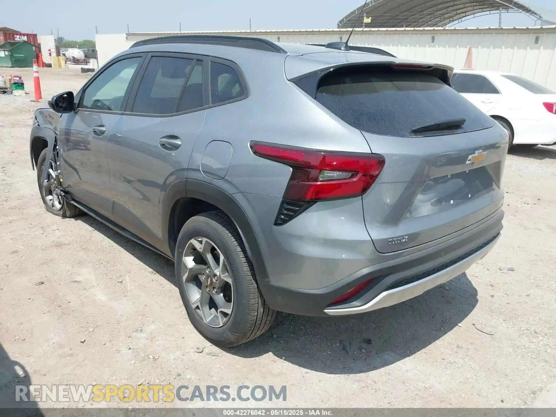 3 Photograph of a damaged car KL77LHEP3SC169602 CHEVROLET TRAX 2025