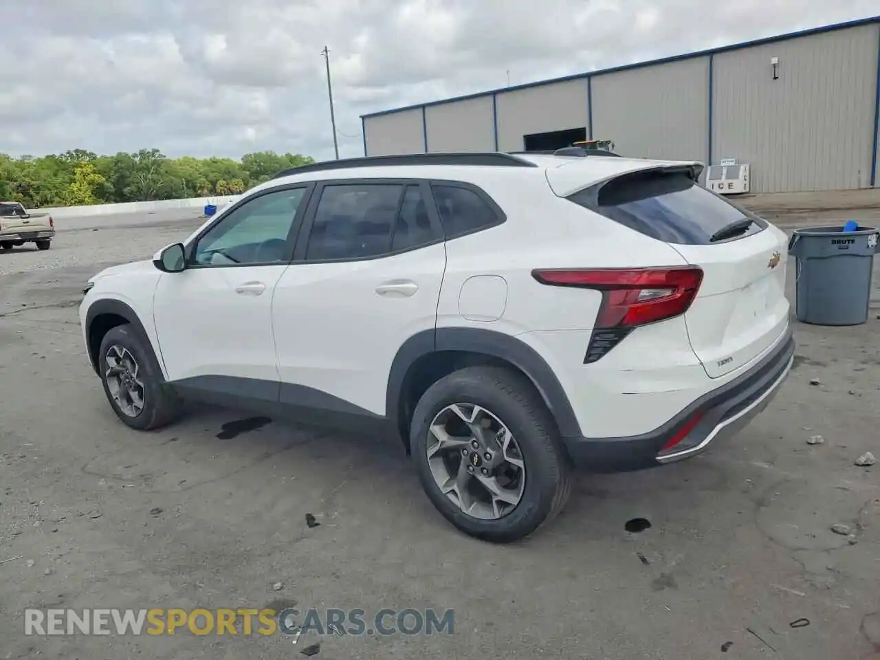 2 fotografías del automóvil dañado KL77LHEP3SC185413 CHEVROLET TRAX 2025