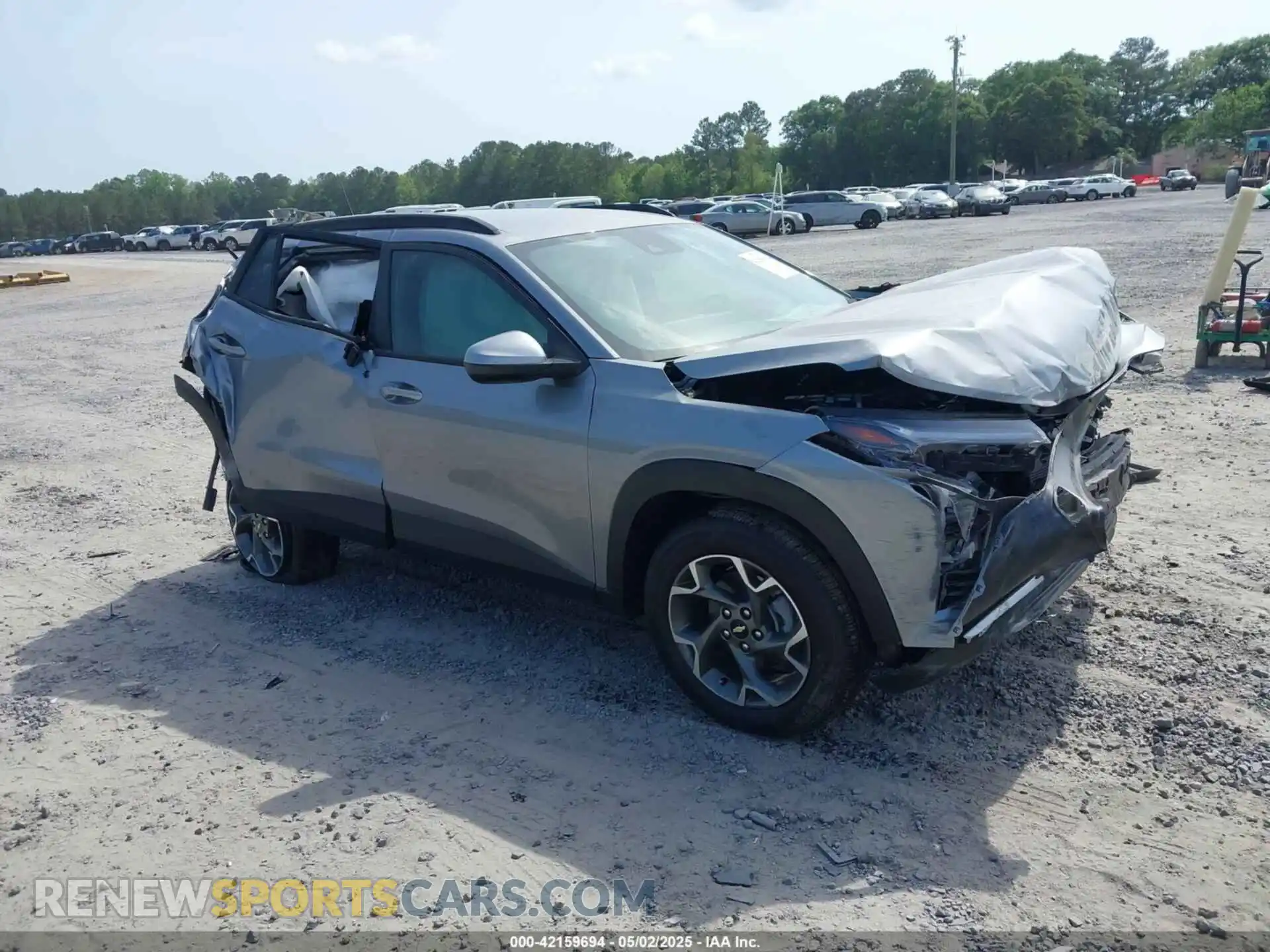 1 Photograph of a damaged car KL77LHEP3SC220497 CHEVROLET TRAX 2025