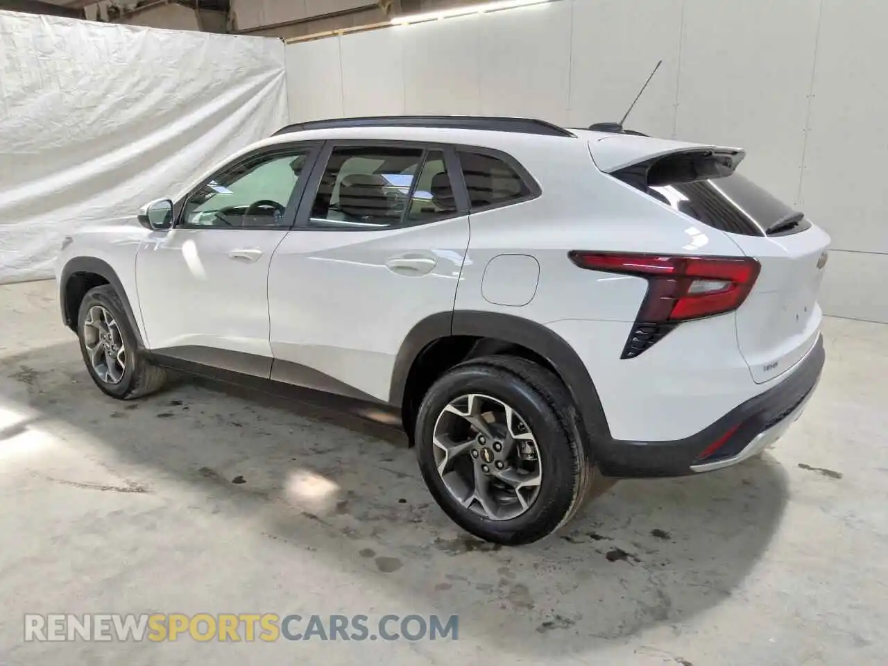 2 Photograph of a damaged car KL77LHEP3SC233346 CHEVROLET TRAX 2025