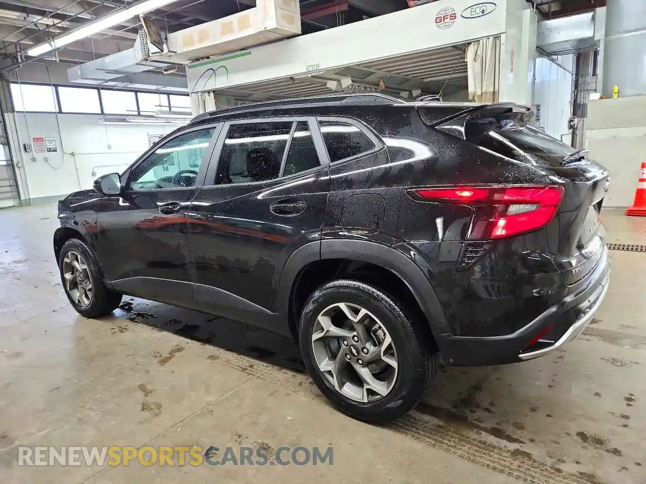 2 Photograph of a damaged car KL77LHEP3SC276682 CHEVROLET TRAX 2025