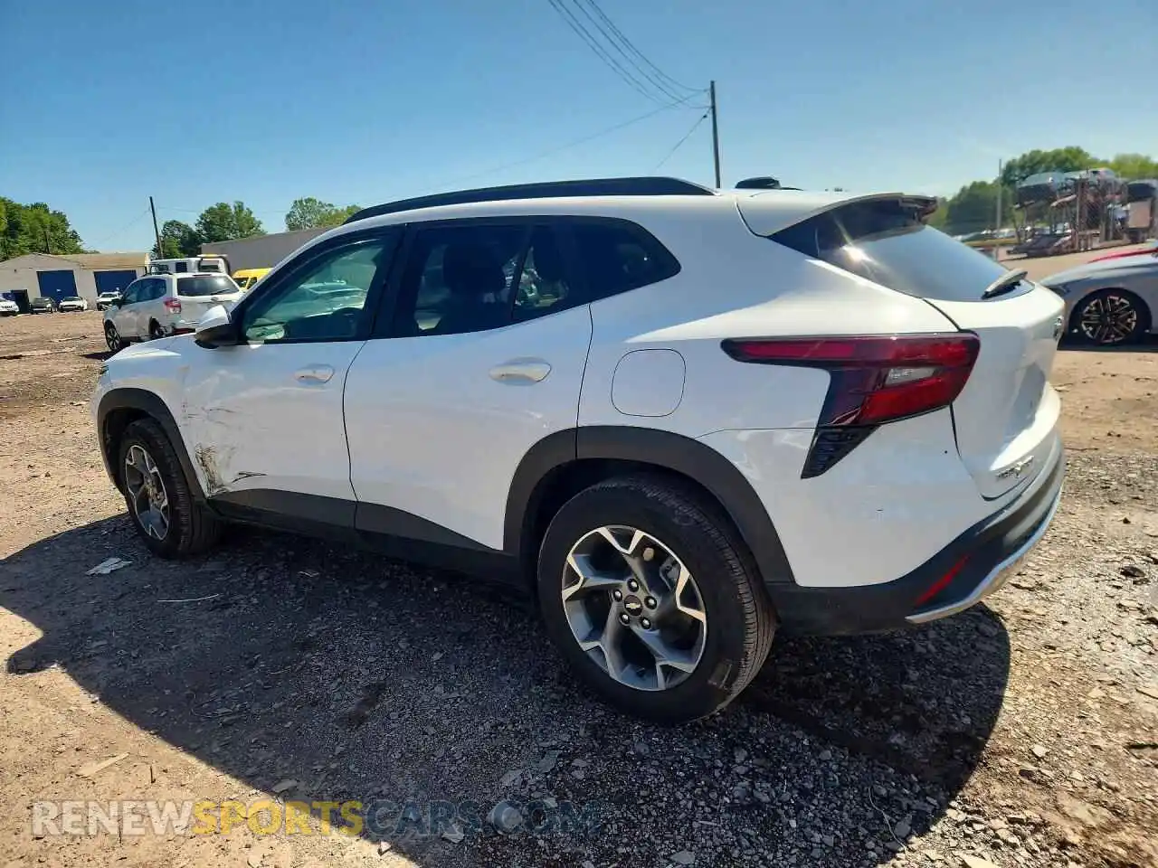 2 fotografías del automóvil dañado KL77LHEP3SC313715 CHEVROLET TRAX 2025