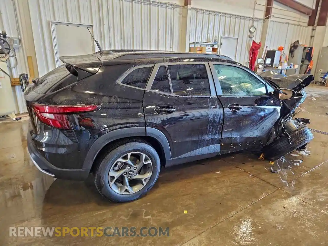 3 Photograph of a damaged car KL77LHEP3SC324875 CHEVROLET TRAX 2025