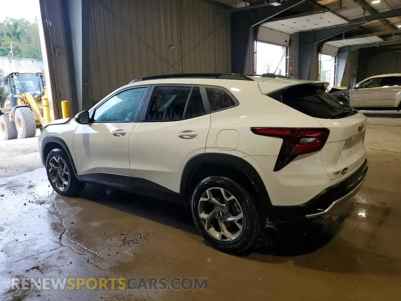 2 Photograph of a damaged car KL77LHEP3SC334046 CHEVROLET TRAX 2025