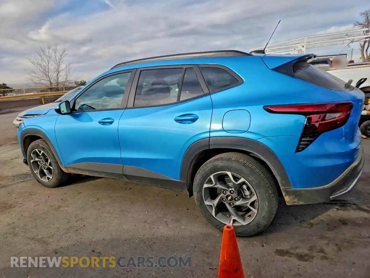 2 Photograph of a damaged car KL77LHEP3SC337125 CHEVROLET TRAX 2025