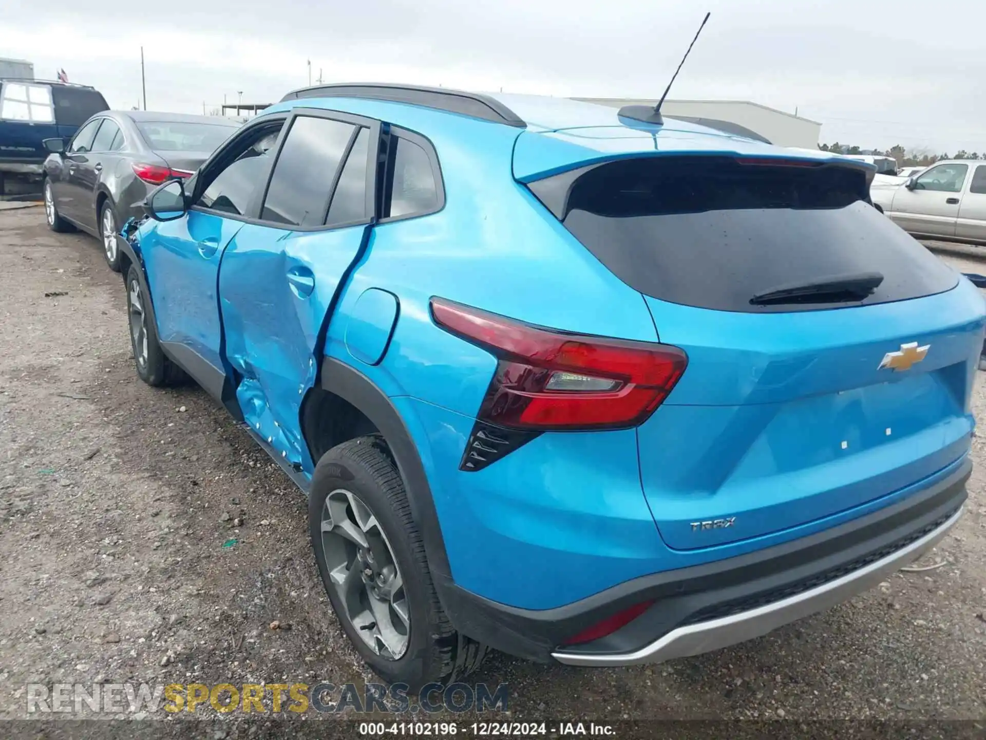 3 Photograph of a damaged car KL77LHEP4SC075745 CHEVROLET TRAX 2025