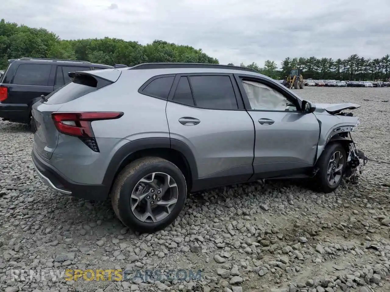 3 Photograph of a damaged car KL77LHEP4SC096546 CHEVROLET TRAX 2025