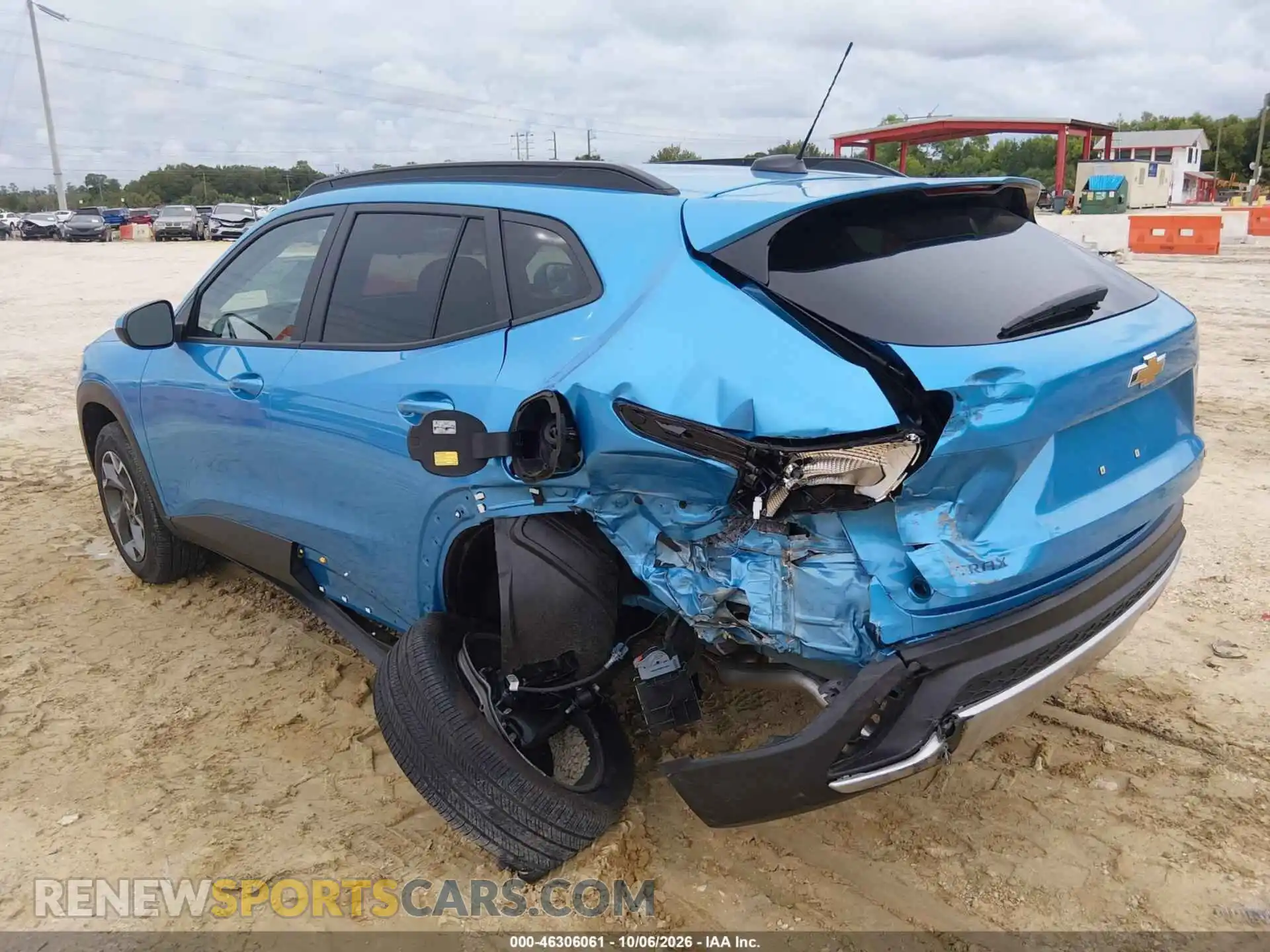 3 Фотография поврежденного автомобиля KL77LHEP4SC119162 CHEVROLET TRAX 2025