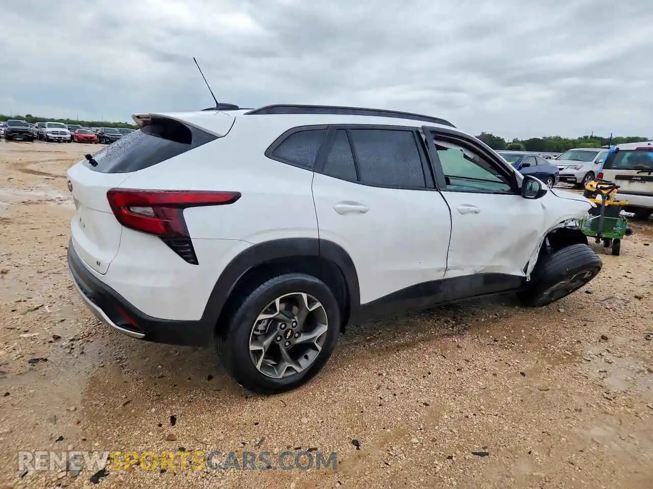 3 fotografías del automóvil dañado KL77LHEP4SC124541 CHEVROLET TRAX 2025