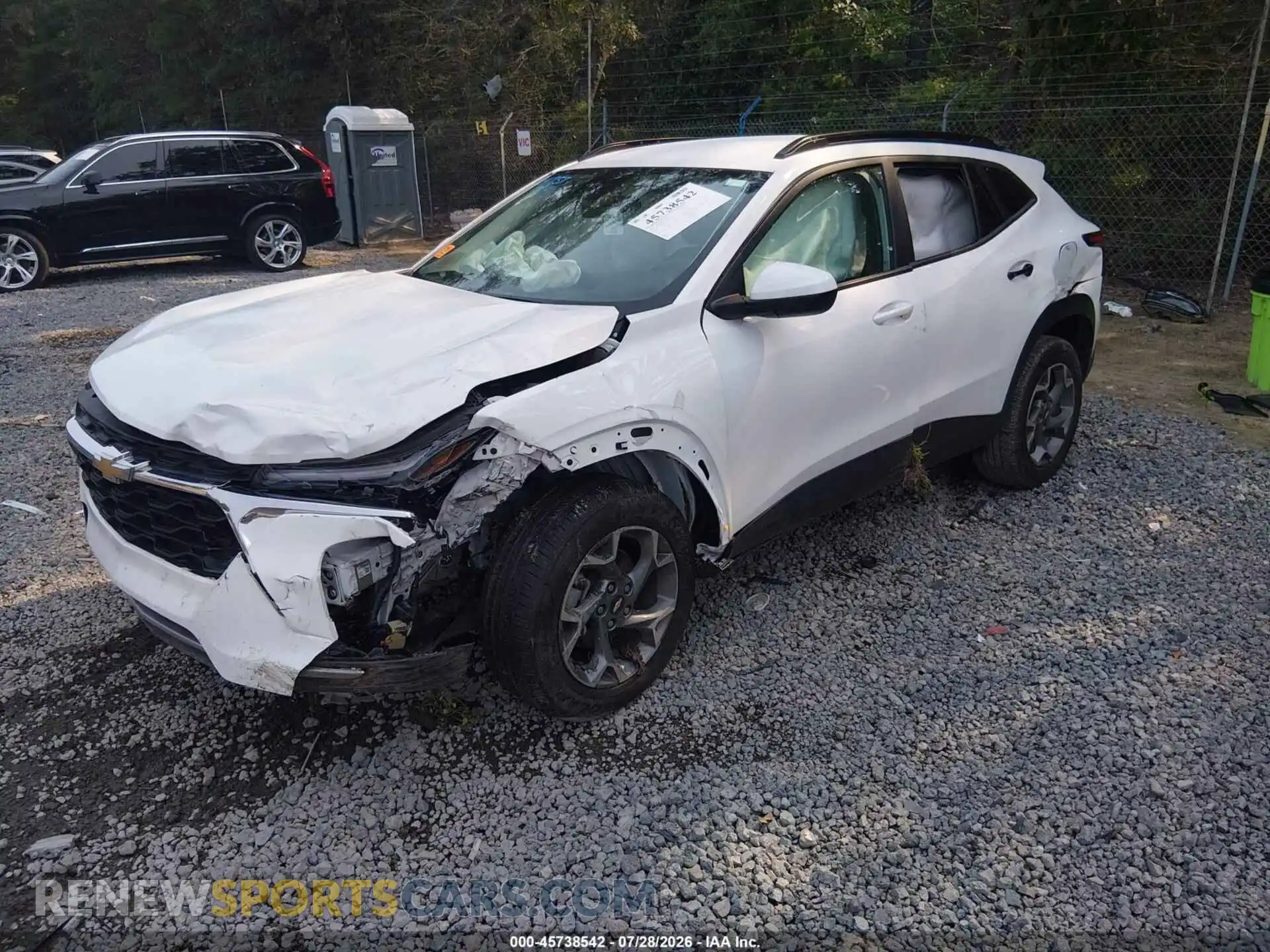 2 Фотография поврежденного автомобиля KL77LHEP4SC141758 CHEVROLET TRAX 2025