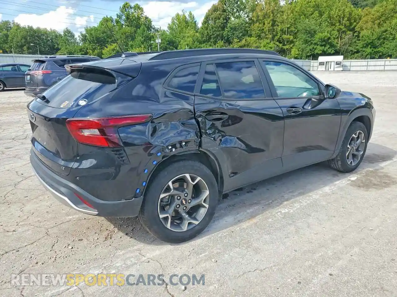 3 fotografías del automóvil dañado KL77LHEP4SC161010 CHEVROLET TRAX 2025