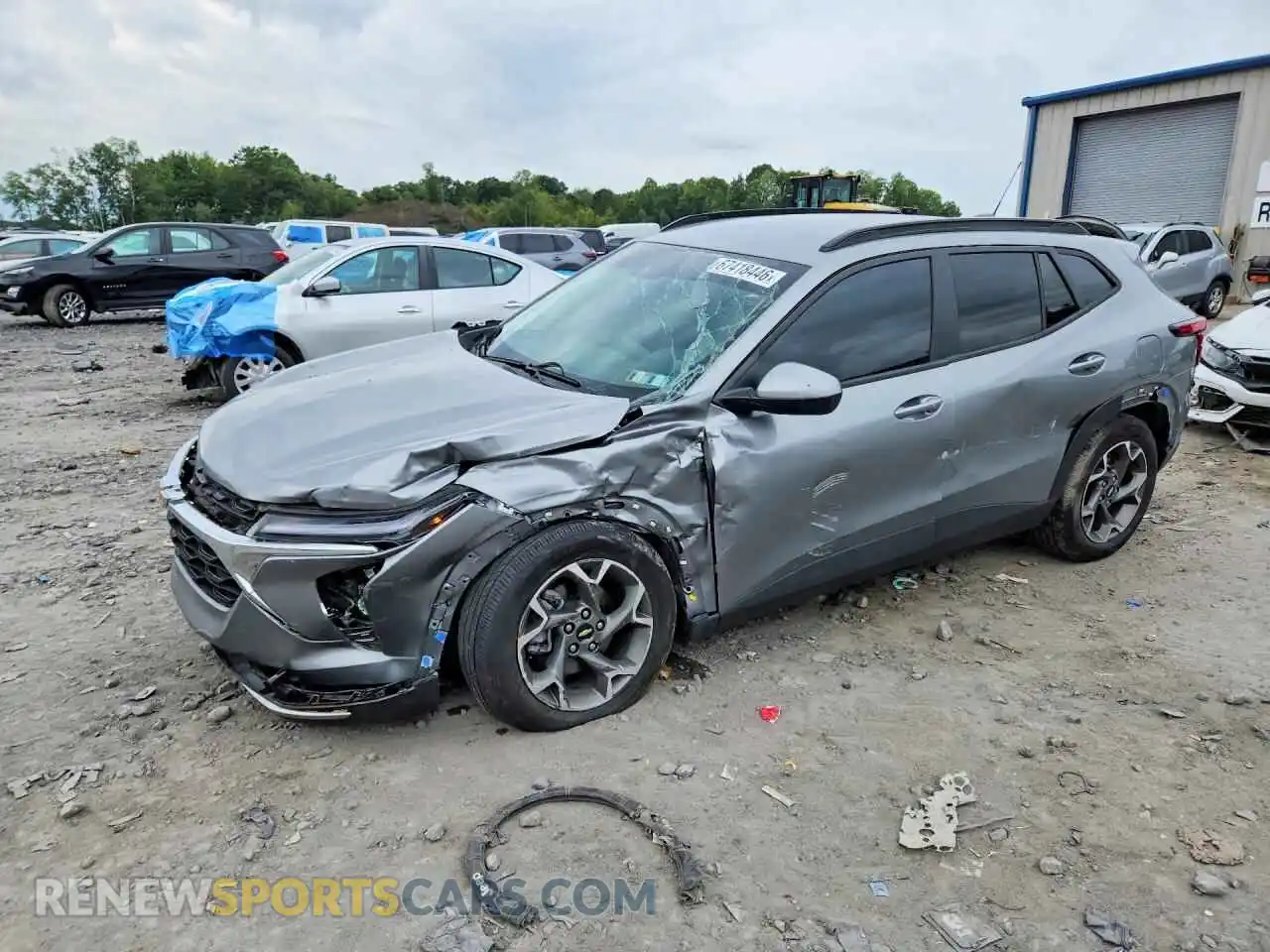 1 Фотография поврежденного автомобиля KL77LHEP4SC206074 CHEVROLET TRAX 2025