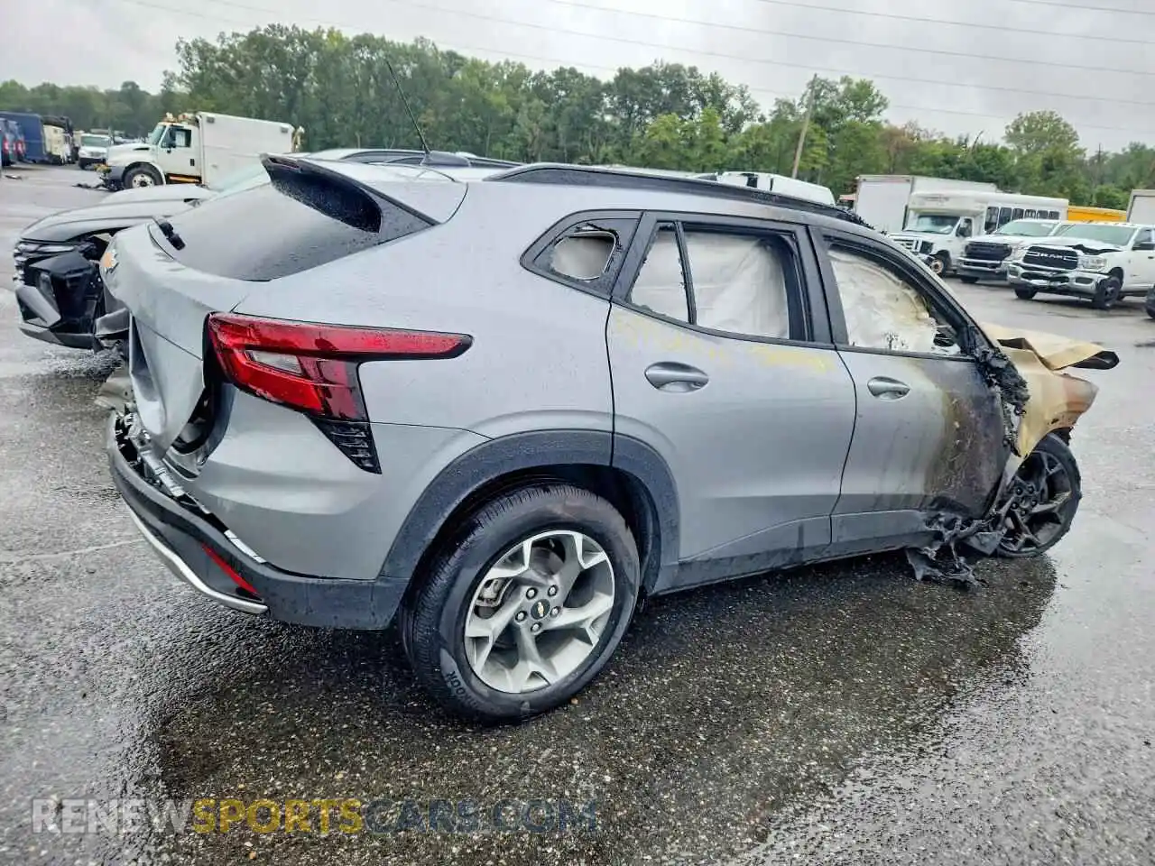 3 Photograph of a damaged car KL77LHEP4SC234635 CHEVROLET TRAX 2025