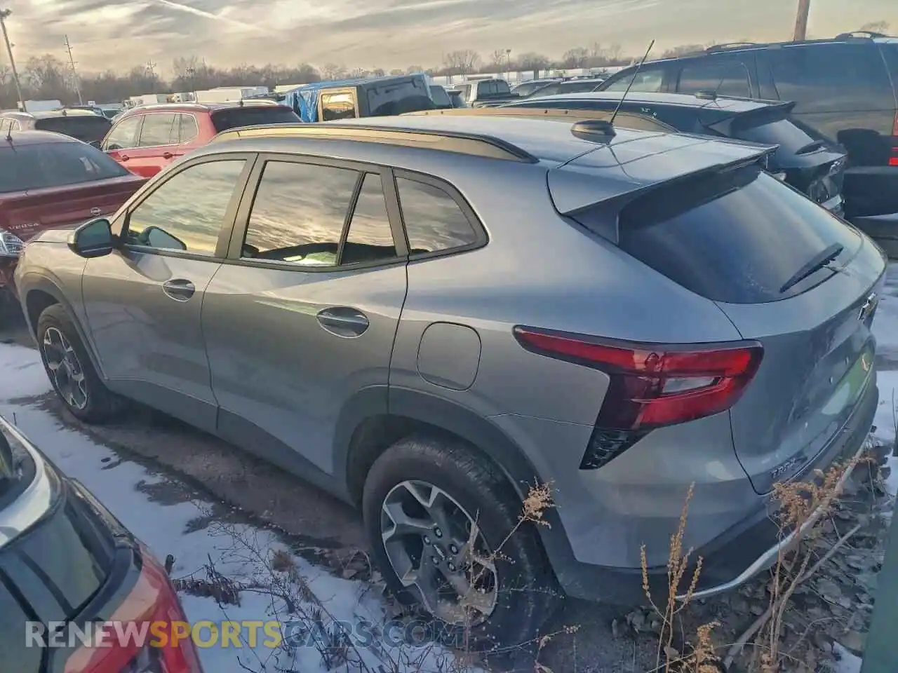 2 Photograph of a damaged car KL77LHEP4SC244078 CHEVROLET TRAX 2025