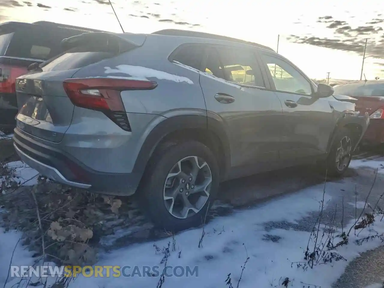 3 Photograph of a damaged car KL77LHEP4SC244078 CHEVROLET TRAX 2025