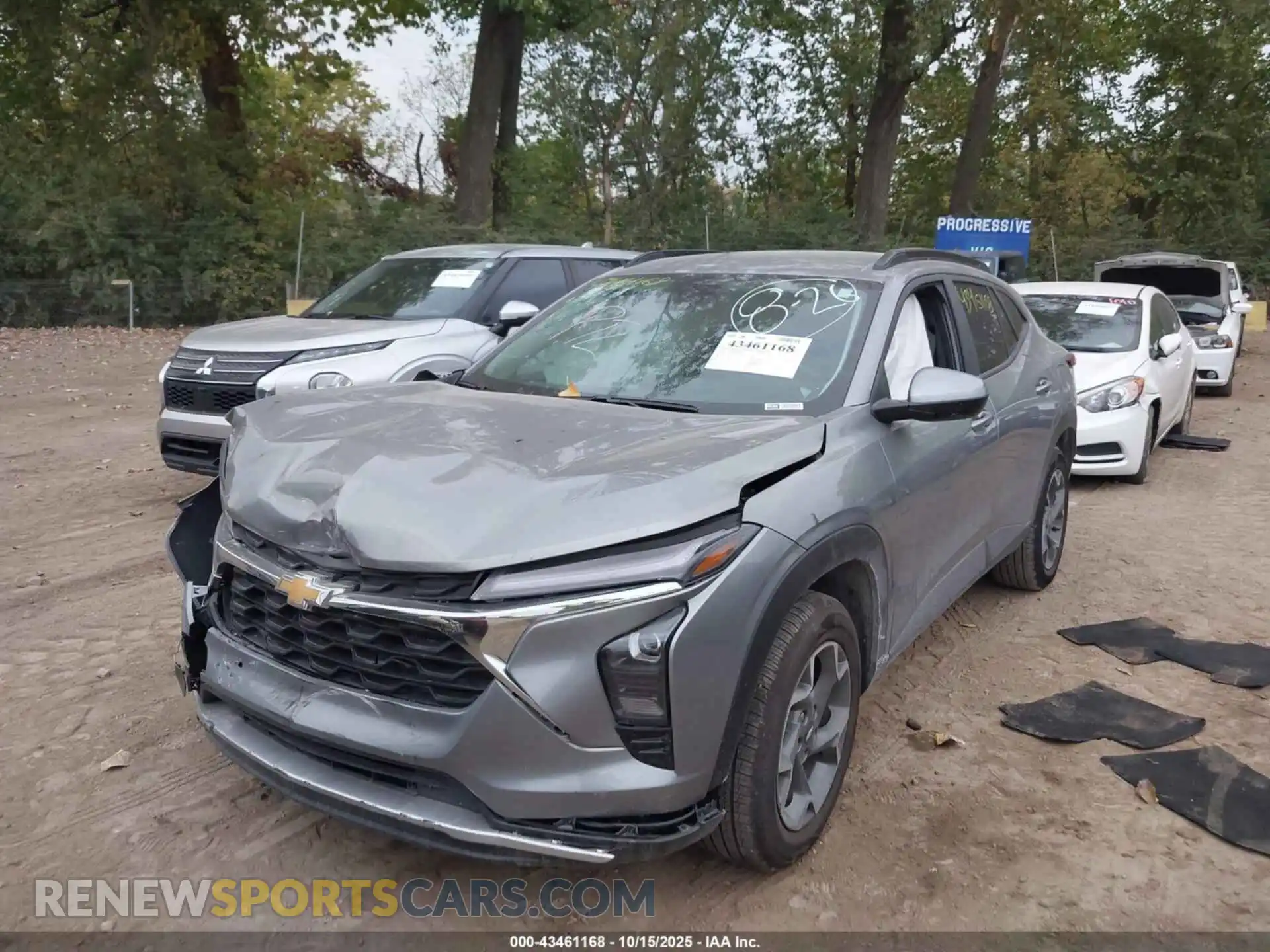 2 Фотография поврежденного автомобиля KL77LHEP4SC246722 CHEVROLET TRAX 2025