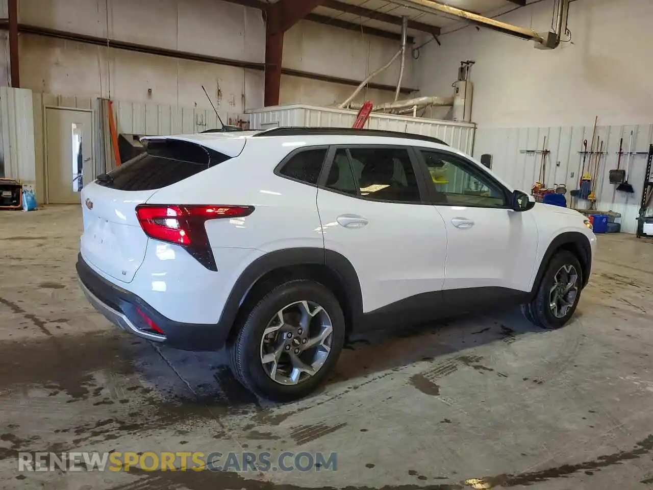 3 Photograph of a damaged car KL77LHEP4SC269921 CHEVROLET TRAX 2025