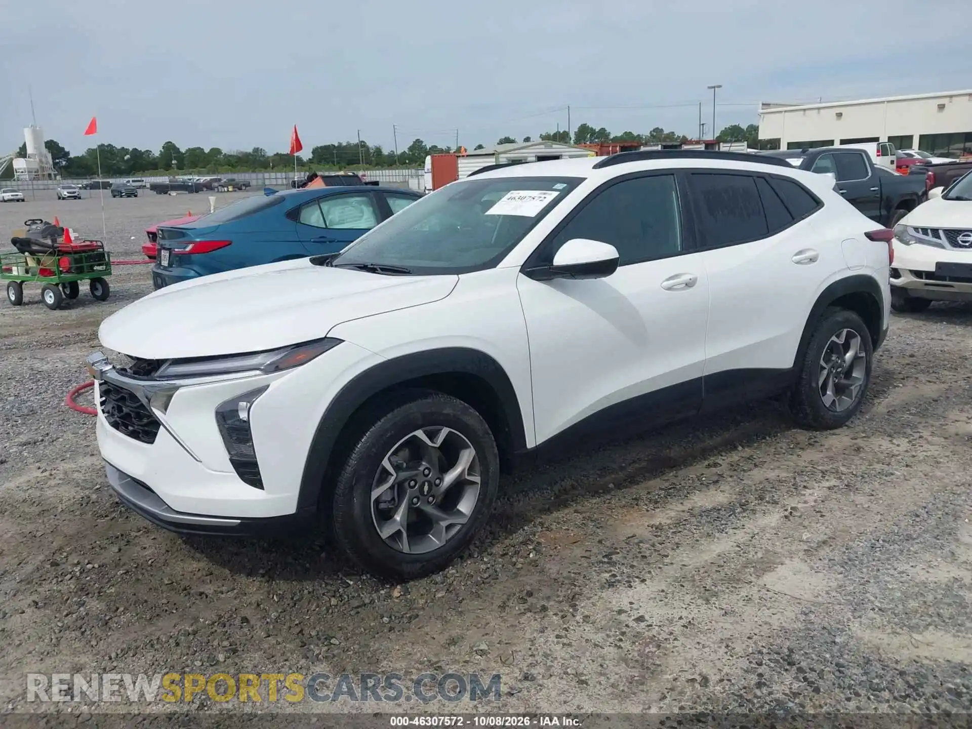 2 Фотография поврежденного автомобиля KL77LHEP4SC308717 CHEVROLET TRAX 2025