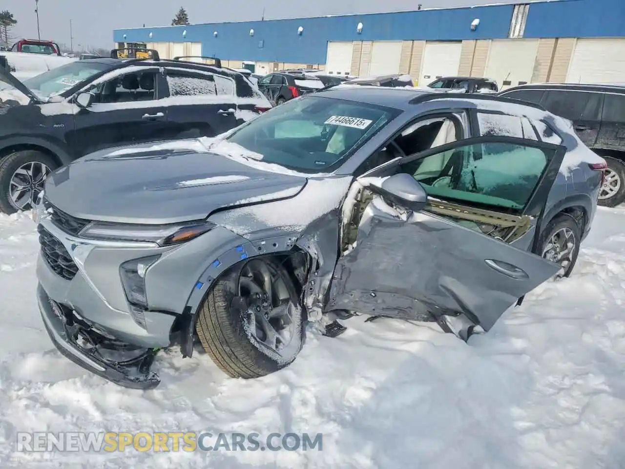 1 Фотография поврежденного автомобиля KL77LHEP5SC053379 CHEVROLET TRAX 2025