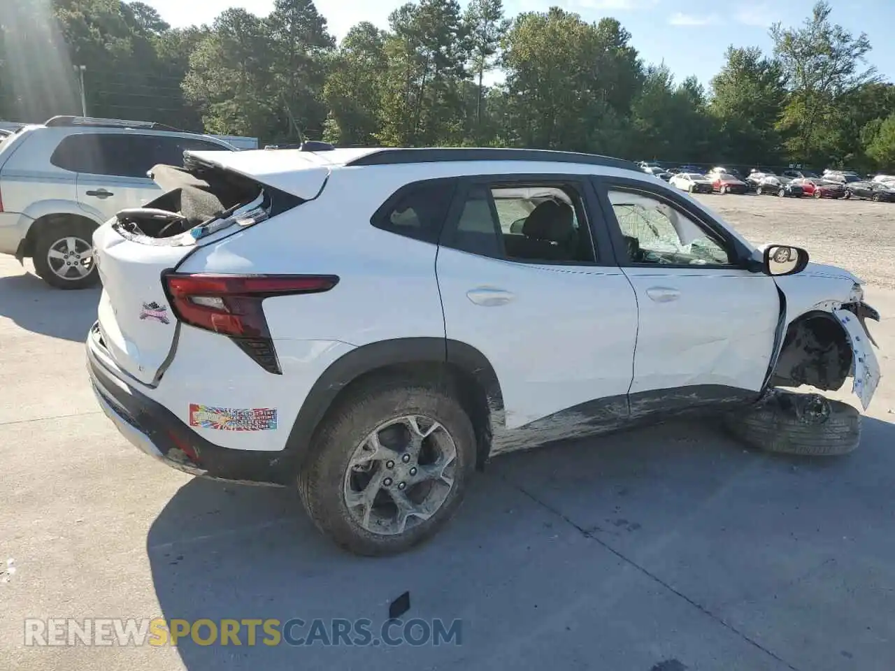 3 Photograph of a damaged car KL77LHEP5SC075477 CHEVROLET TRAX 2025