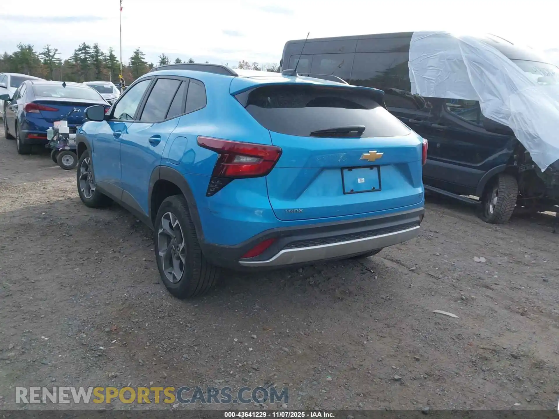 3 Photograph of a damaged car KL77LHEP5SC113340 CHEVROLET TRAX 2025