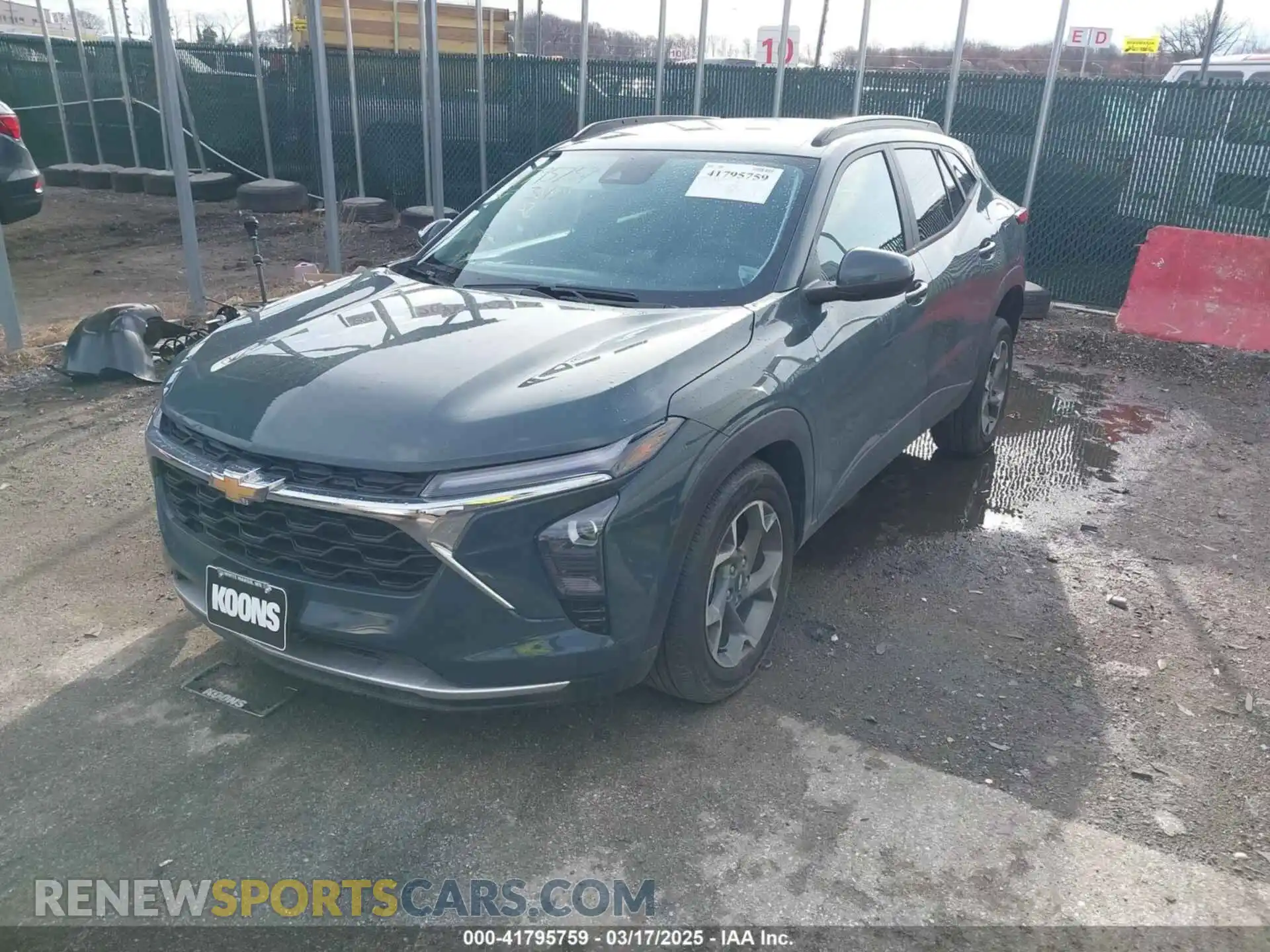 2 Photograph of a damaged car KL77LHEP5SC137041 CHEVROLET TRAX 2025