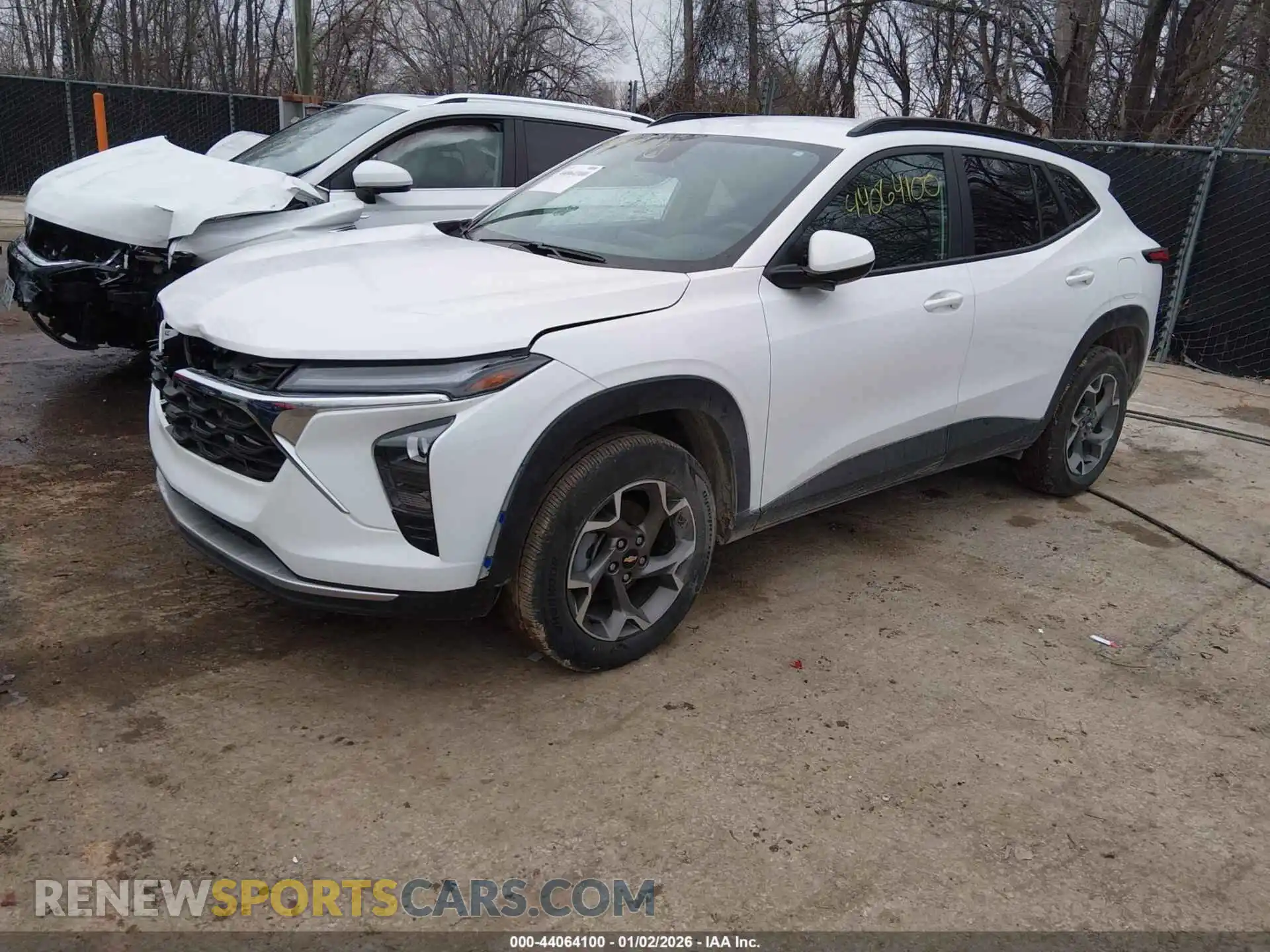 2 Фотография поврежденного автомобиля KL77LHEP5SC167642 CHEVROLET TRAX 2025