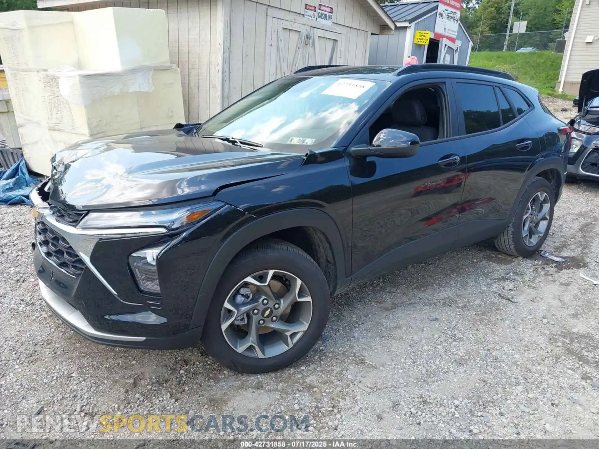 2 Photograph of a damaged car KL77LHEP5SC208948 CHEVROLET TRAX 2025
