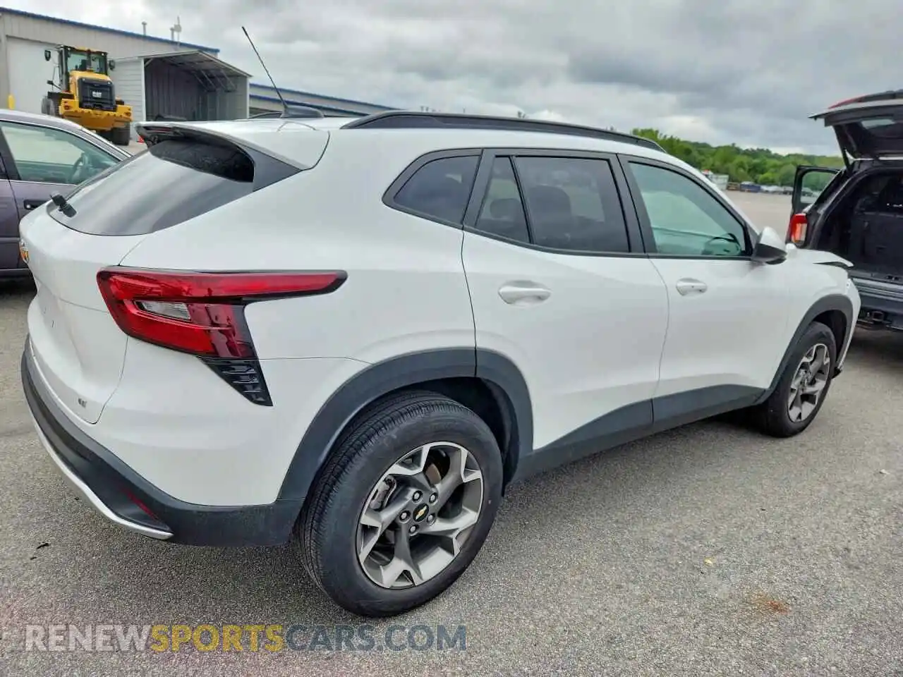 3 fotografías del automóvil dañado KL77LHEP5SC231730 CHEVROLET TRAX 2025