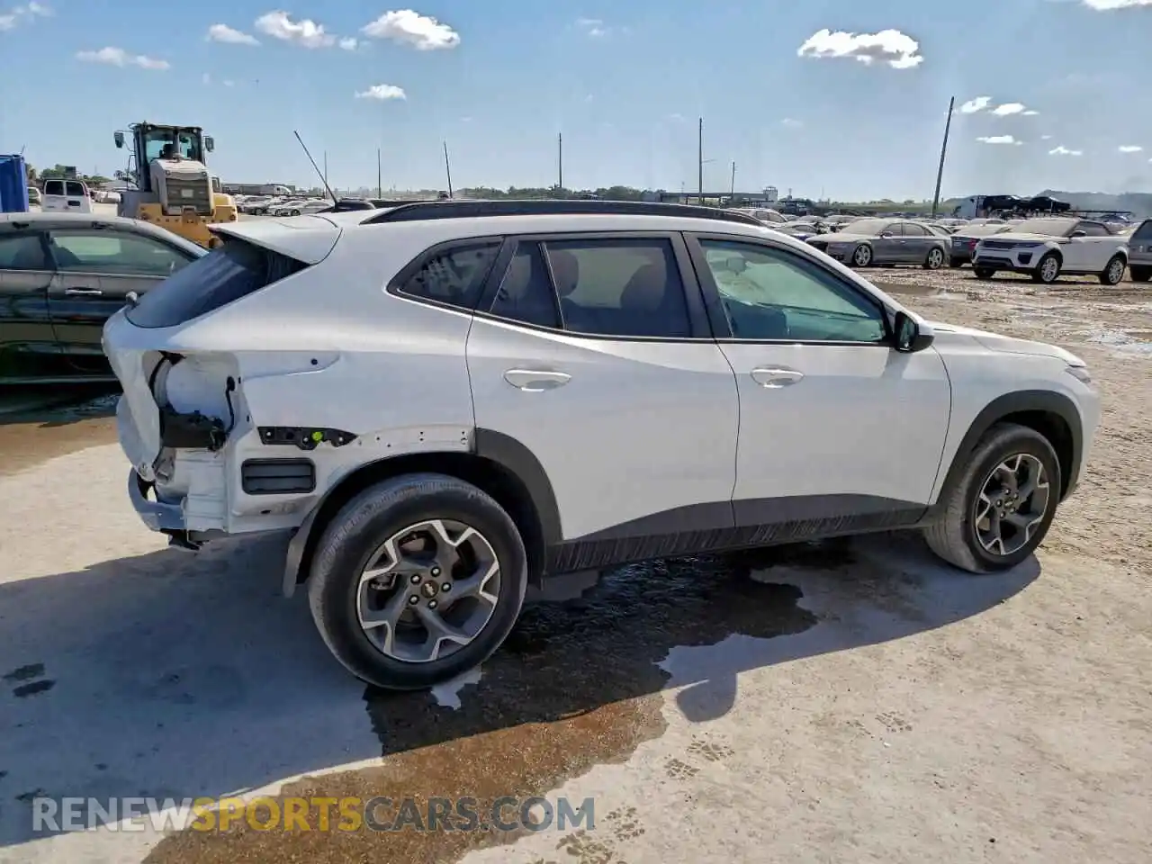 3 Photograph of a damaged car KL77LHEP5SC320679 CHEVROLET TRAX 2025
